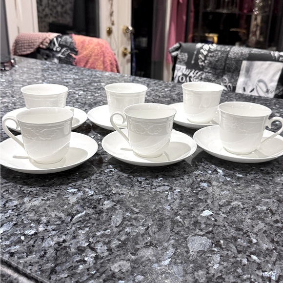 ☕️ Collectible Villeroy & Boch Fiori Weiss Tea Set | 6 Cups + 6 Saucers ☕️ - Picture 1 of 16